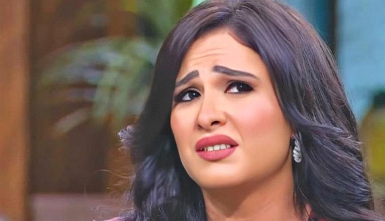 "اختياراتي مدمرة حياتي".. رسائل بين أحمد سعد وياسمين عبدالعزيز