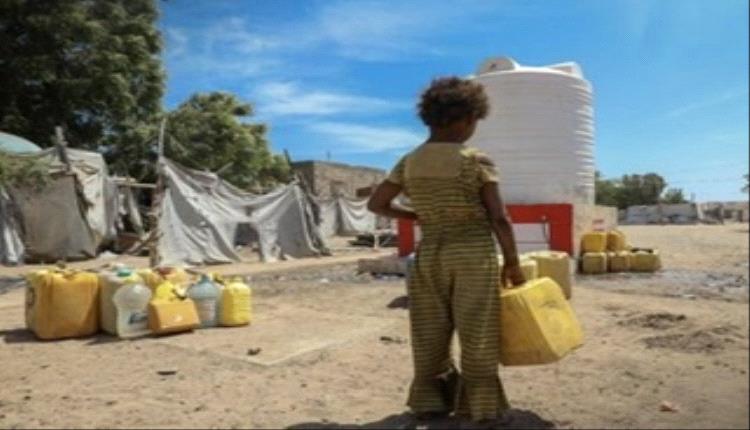 صحيفة سعودية : اعتقال عمال الإغاثة يهدد بوقف المساعدات في مناطق سيطرة الحوثيين
