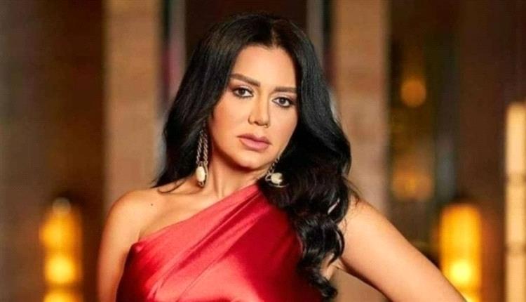 رانيا يوسف تبدأ 2024 بـ9 أعمال فنية