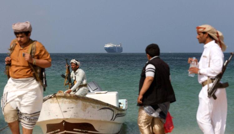 زوارق حوثية مفخخة لمهاجمة السفن في البحر الأحمر