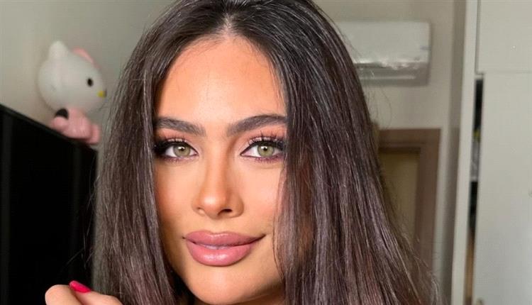 ممثلة مصرية تستغيث وتتقدم بشكوى.. مصبغة تتلف حقيبتها