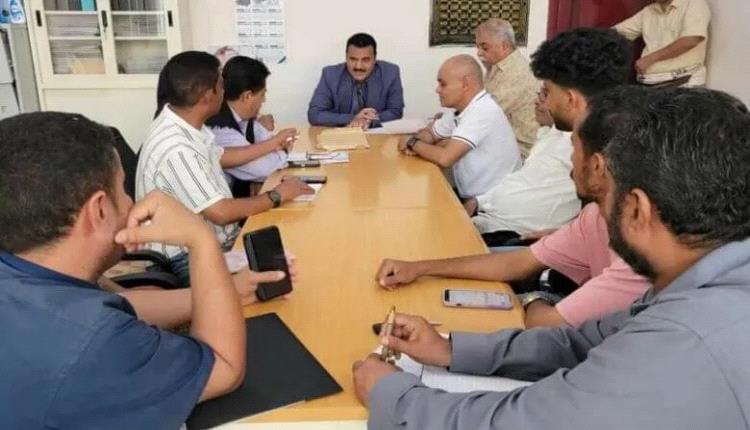 لجنة مناقصات مديرية المنصورة تفتح مظاريف “مشروع بناء صالة رياضية لنادي أهلي عدن