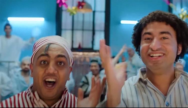 علي ربيع يشوّق الجمهور لفيلمه الجديد "عالماشي": خطير
