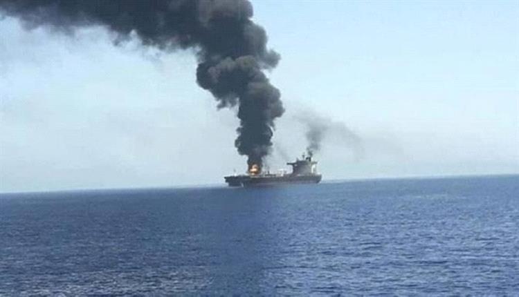 هجوم جديد في البحر الأحمر.. 3 صواريخ تستهدف سفينة قبالة الحديدة