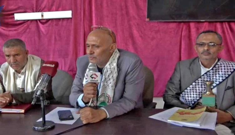 صحيفة سعودية : إلحاق منتسبي جامعة البيضاء اليمنية بمعسكرات حوثية للتعبئة القتالية
