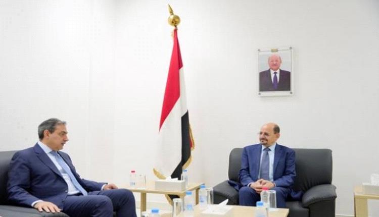 مباحثات يمنية أممية.. السلام وتهديدات الحوثي للملاحة الدولية
