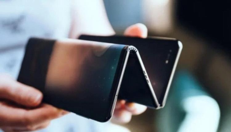 هواوي تتحدى آبل بمفاجأة.. هل تطرح هاتفاً "ثلاثي الطي"؟
