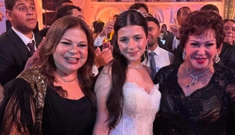 نيللي ولبلبة.. حفيدة الفنانة المصرية فيروز تحتفل بزفافها وسط النجمات
