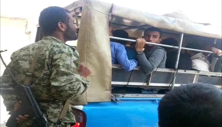 مليشيا الحوثي تختطف أكثر من 60 شخصًا في الحديدة عقب جريمة قتل بشعة

