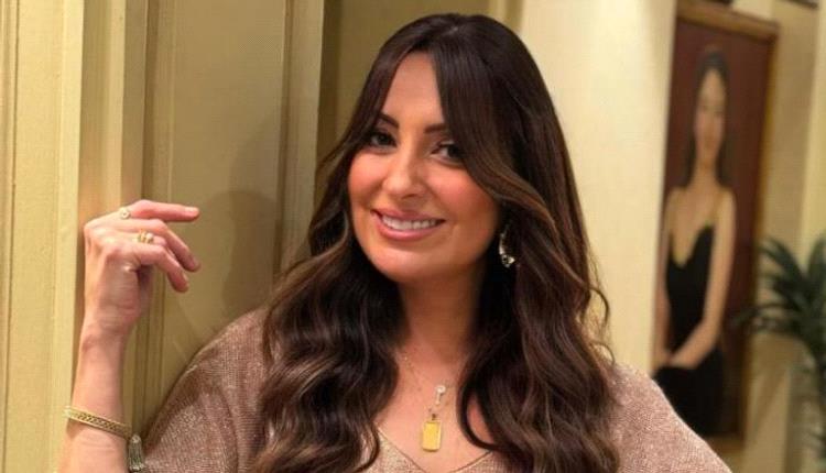 نرمين الفقي ترقص في حفل أحمد سعد بالساحل الشمالي
