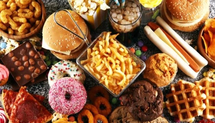 دراسة تحذر: طعام مسرطن يسبب 32 مشكلة صحية ويعرقل فقدان الوزن
