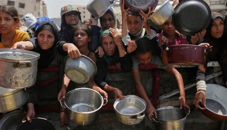 ارتفاع ضحايا التجويع في قطاع غزة إلى 303 وفيات
