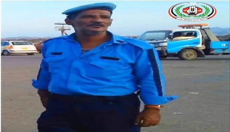 عدن : وفاة ضابط مرور إثر تعرضه لحادث دهس في جولة الكراع
