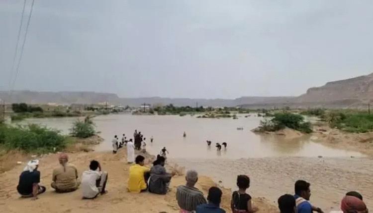 سيول جارفة وأمطار غزيرة تضرب هذه المحافظات خلال الساعات القادمة 
