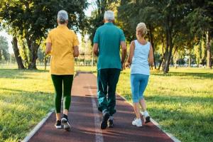تغييرات نمط الحياة تحسن الإدراك خلال عامين
