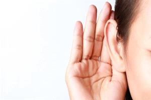 طنين الأذن.. عرض مزعج قد يكشف أمراضاً خطيرة
