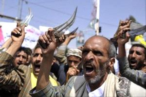 الحوثي يخطف طلاباً من فصول الدراسة إلى معسكرات التطرف بالبيضاء
