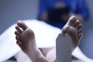 مشادة كلامية تنتهي بجريمة.. زوجة تطعن زوجها حتى الموت
