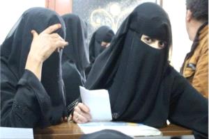 الحوثيون يمنعون النساء من الالتحاق بالمعهد العالي للقضاء في صنعاء
