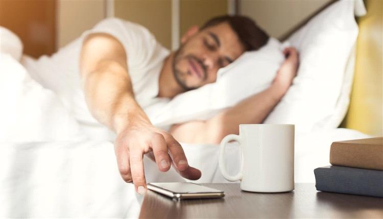 هل يؤدي الاستيقاظ من النوم لإفراز هرمون التوتر؟