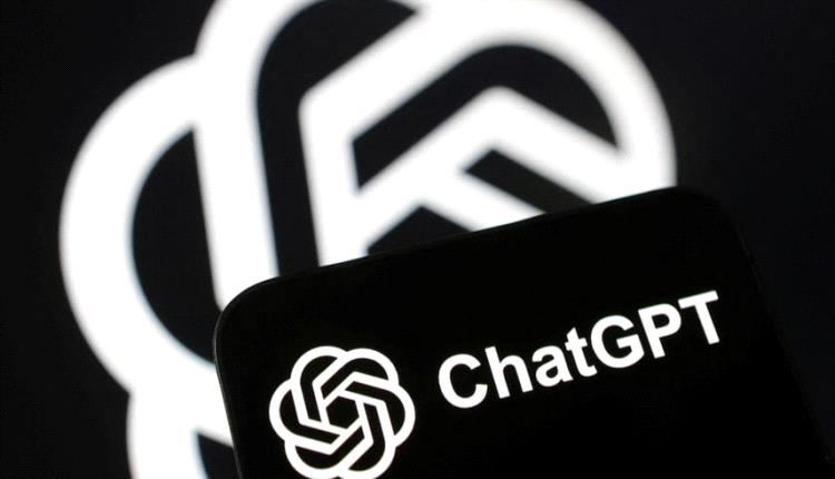 تطبيق صيني يتفوق على "ChatGPT" بمتجر آبل
