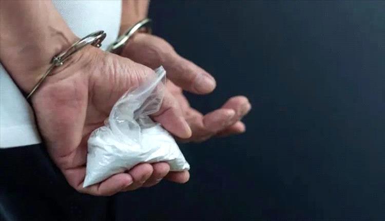 شرطة لحج تُحبط تهريب 44 كيلو من الحشيش والشبو
