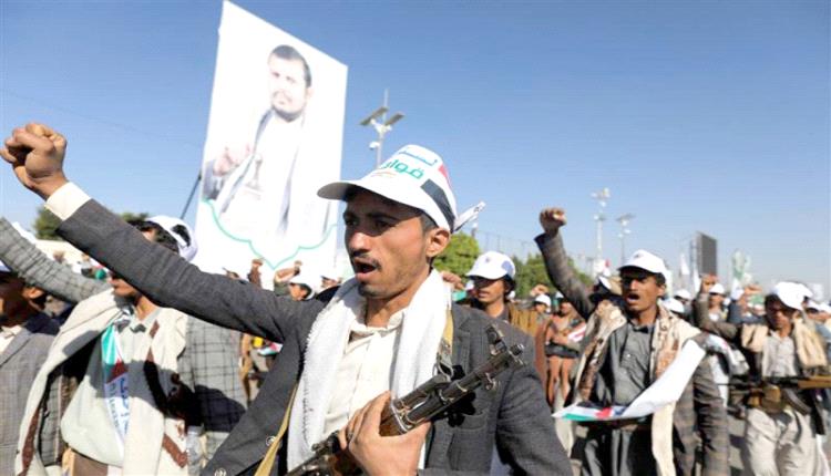 العرب اللندنية : انشغال إيران بالحرب مع إسرائيل لا يضعف الحوثيين
