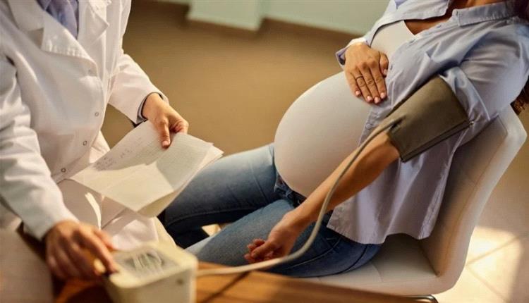 تأثيرات سلبية وإيجابية لتسمم الحمل على الأم المعرضة للإصابة بالسرطان
