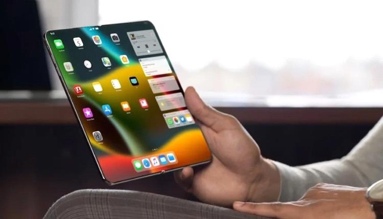 أول آيفون قابل للطي من آبل.. إليك ما نعرفه حتى الآن
