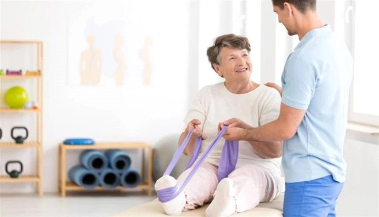دراسة: أدوية هشاشة العظام قد تكون مفيدة لكبار السن
