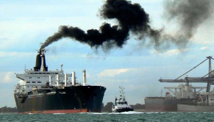 تهديدات الحوثيين ترفع الانبعاثات الكربونية من سفن الشحن الأوروبية بنحو 18 مليون طن
