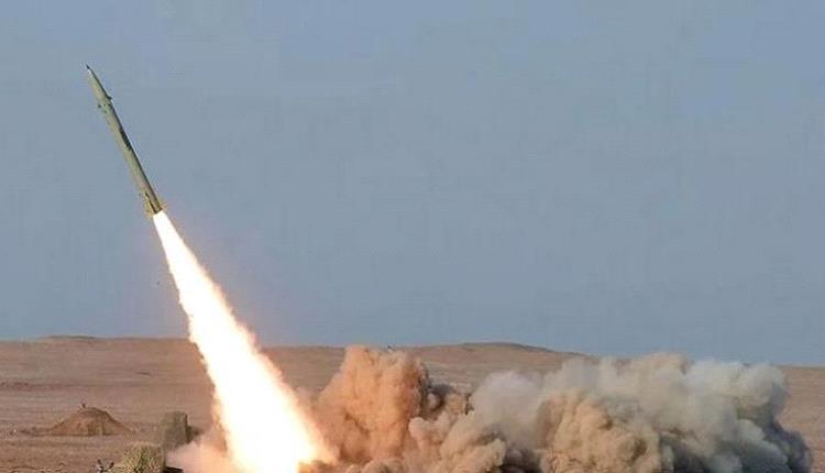 بصاروخ و3 مسيرات.. الحوثيون يتبنون 4 هجمات باتجاه إسرائيل
