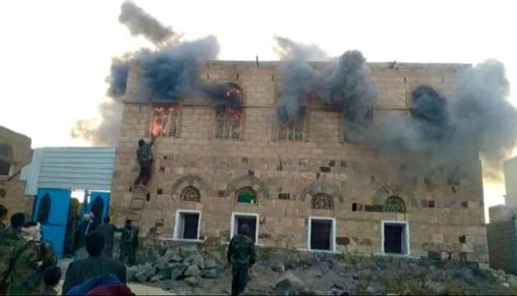 من «خبزة» إلى «الحفرة».. الحوثي ينكّل برداع اليمنية
