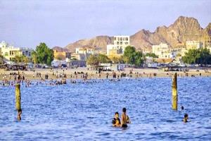 تحذير لسكان عدن والزائرين من السباحة في شواطئ المدينة خلال أشهر يوليو وأغسطس وسبتمبر
