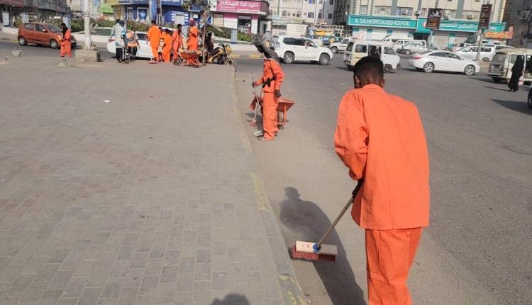 برعاية المحافظ لملس.. تدشين حملة نظافة شاملة في مديرية المنصورة
