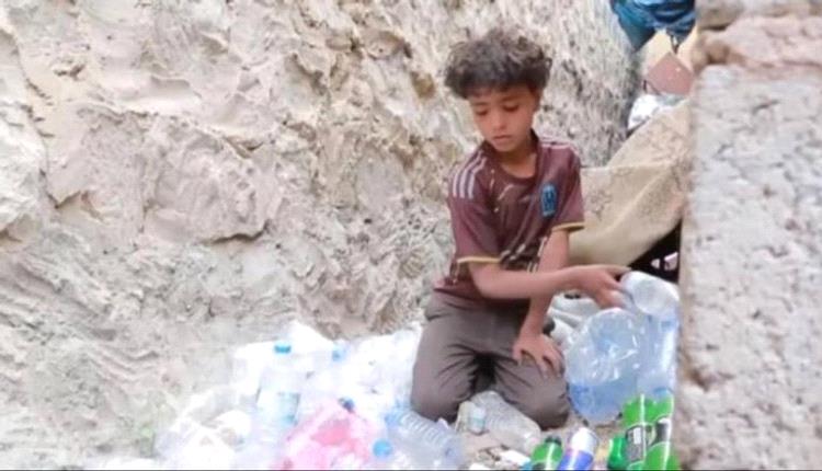 عمالة وتجنيد.. جرائم الحوثي تسلب براءة أطفال اليمن
