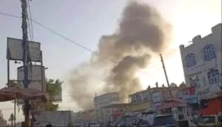 الحوثيون يرفضون تعويض ضحايا انفجار مخزن صرف ويهددون عائلاتهم بالاختطاف
