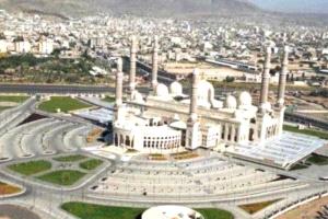 الحوثيون يؤجرون مآذن المساجد لأصحاب شبكات النت بصنعاء
