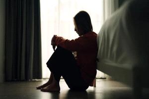اضطرابات المزاج تظهر قبل 7 سنوات من الخرف
