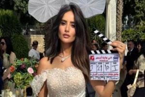 بدء تصوير «في رواية أحدهم: ورد وشوكولاتة».. زينة عروس في المشهد الأول
