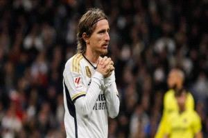 مودريتش يودع ريال مدريد: "السبت سألعب آخر مباراة لي في البرنابيو"
